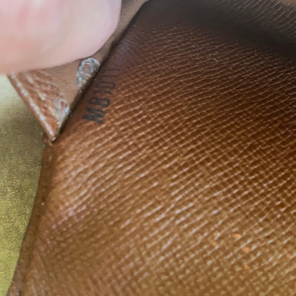 Louis Vuitton Wallet - Picture 10 of 14
